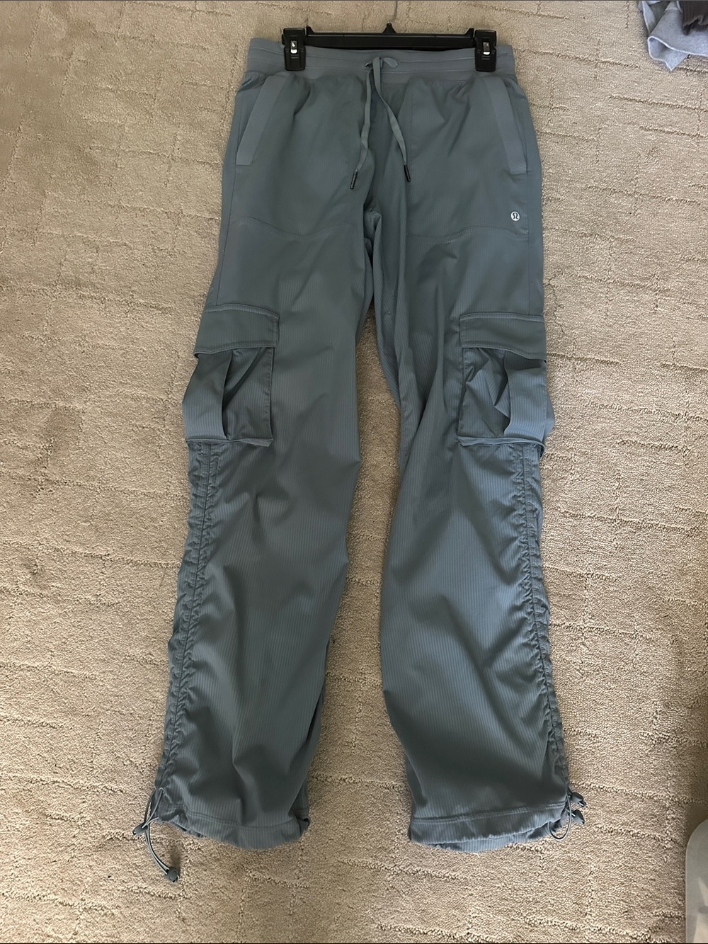 Lululemon Studio Dance Relaxed Fit Mid Rise Cargo Pant size small Belgian Blue - Picture 2 of 4
